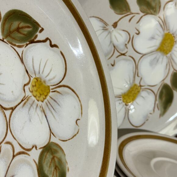 S/6 Vintage Cereal Bowls in New Spring by Daniele Collection Dogwood Blossoms - Picture 2 of 6